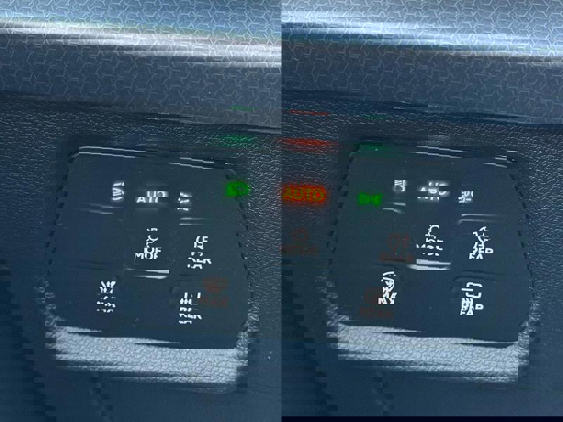 Image Seat LEON 2.0 TDI 116 Style Leds GPS Bluetooth ACC Clim auto  Gtie 1 an 